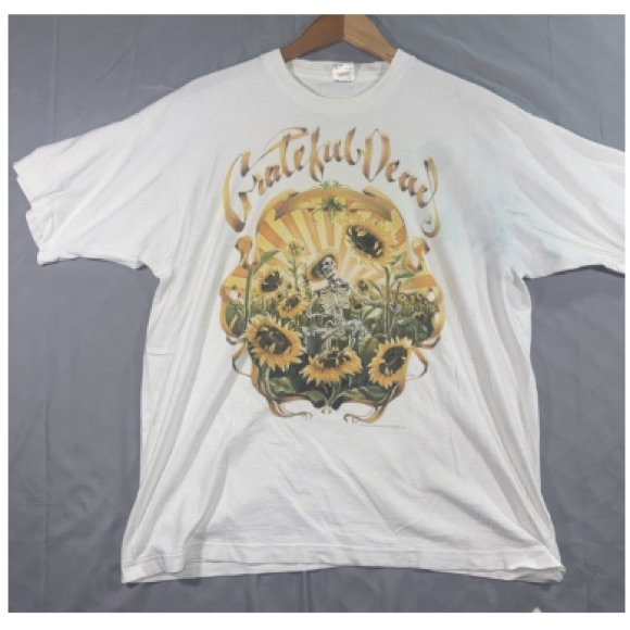 Fruit of the Loom White Graphic T-Shirt